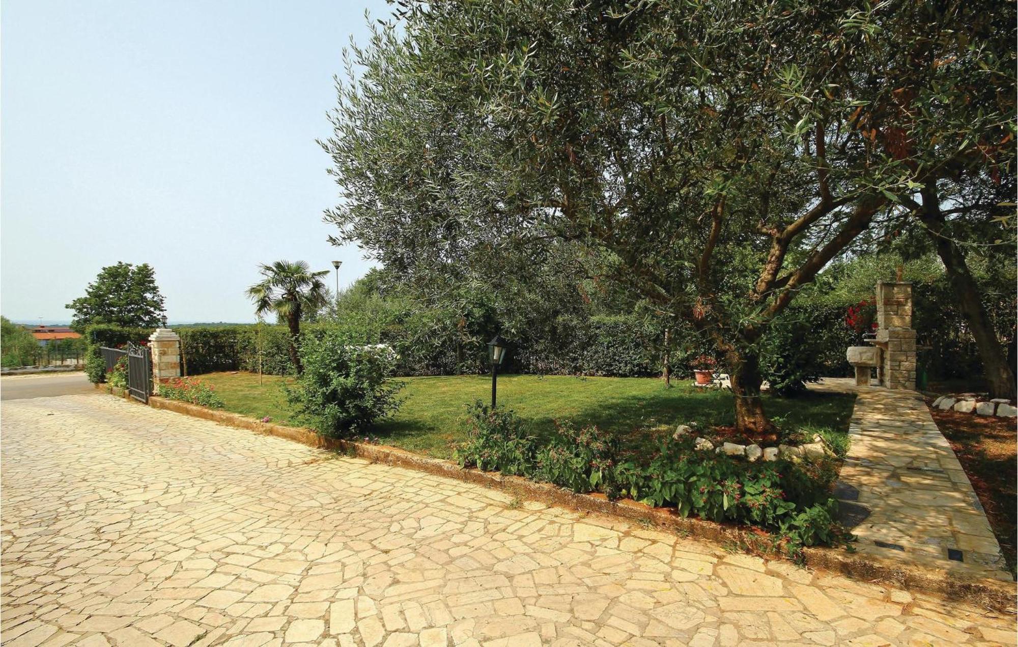 Beautiful In With Wifi Apartment Poreč
