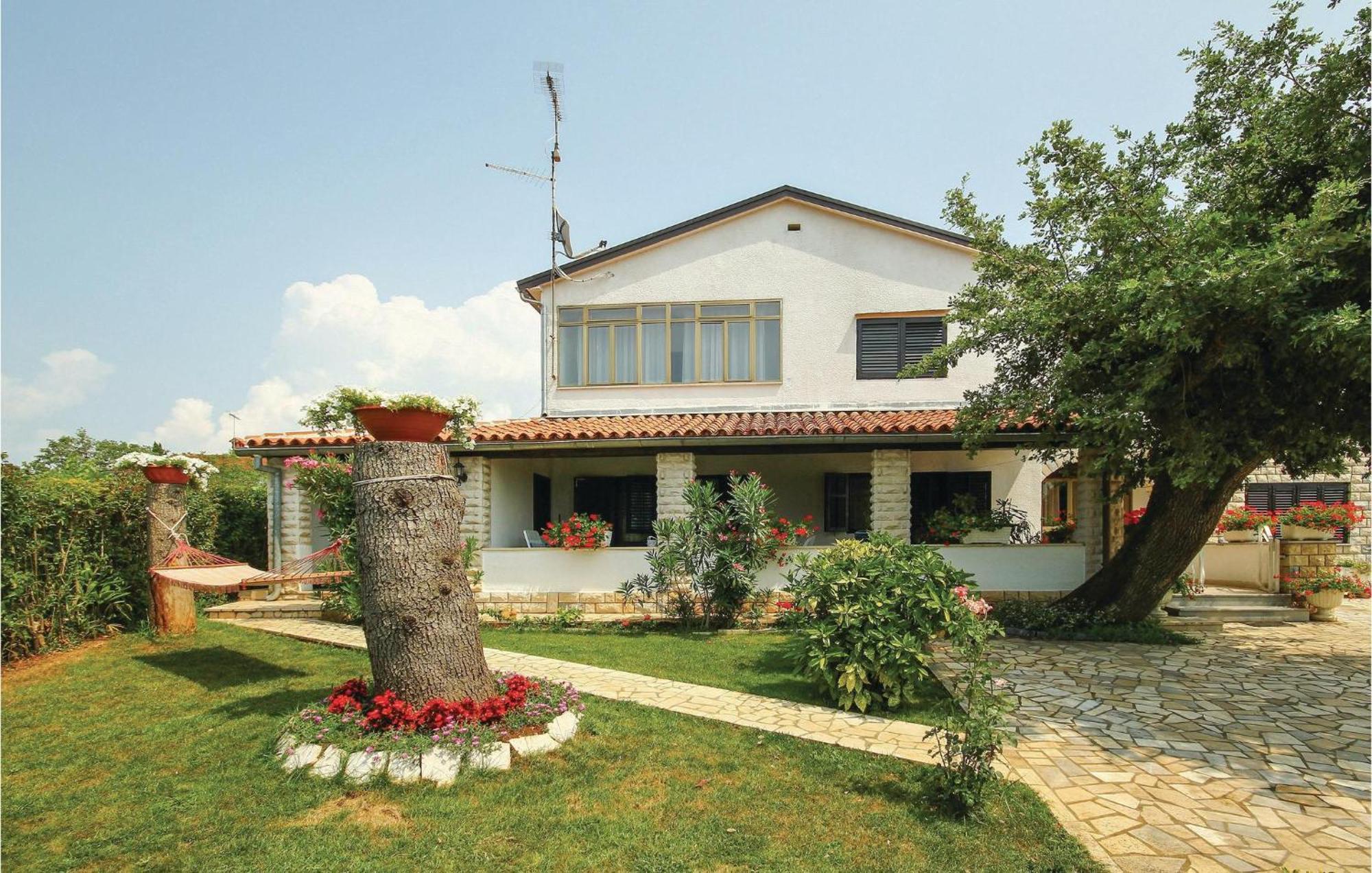 Beautiful In With Wifi Poreč
